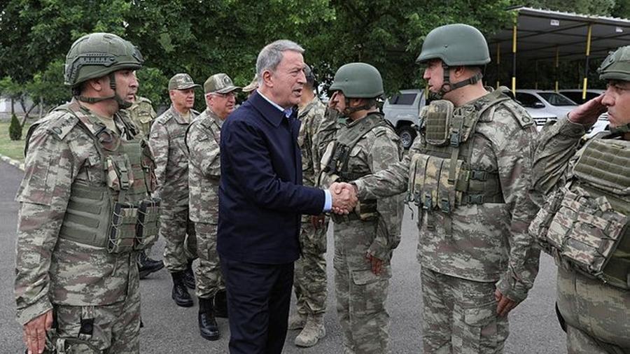 Թուրքիայի պաշտպանության նախարարը այցելել է Հայաստանի հետ սահմանին գտնվող ԶՈՒ ստորաբաժանումներ |ermenihaber.am|