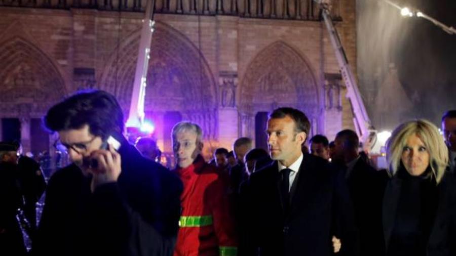 Ֆրանսիայի նախագահը խոստացավ վերականգնել Փարիզի Աստվածամոր տաճարը |armenpress.am|