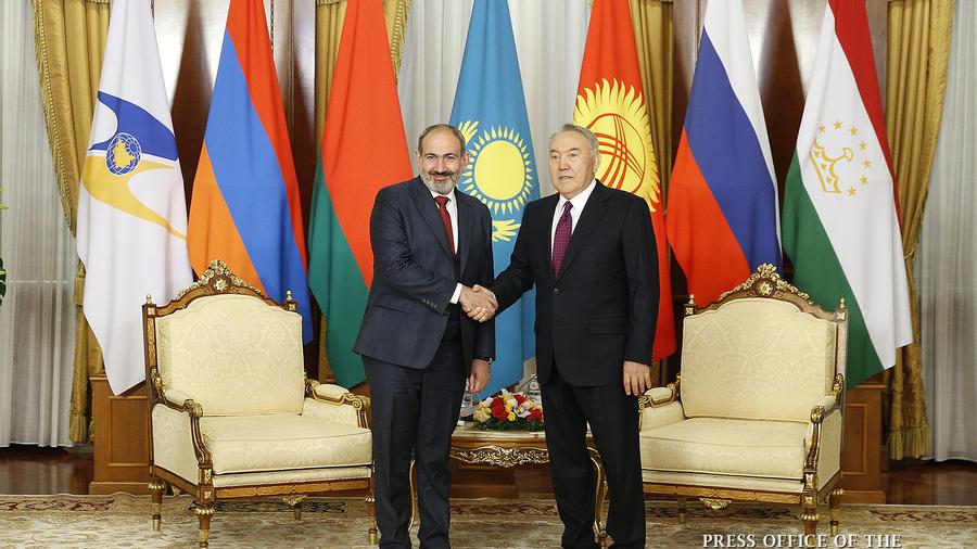 Վարչապետ Նիկոլ Փաշինյանը հանդիպել է Ղազախստանի առաջին նախագահ Նուրսուլթան Նազարբաևի հետ
