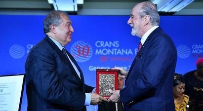 Հայաստանի նախագահն արժանացել է Crans Montana ֆորումի PRIX DE LA FONDATION 2019 մրցանակին