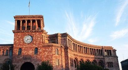 Կառավարությունը, որպես նվիրատվություն Հայաստանի Հանրապետությանը, ընդունեց Ծաղկաձոր քաղաքում գտնվող «Գոլդեն Փելիս» Հյուրանոց»-ը