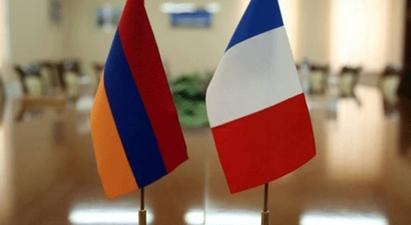 Ֆրանսիայում Հայաստանի դեսպանությունը հորդորում է Ֆրանսիայում ժամանակավոր բնակվողՀՀ քաղաքացիներին կապ հաստատել դեսպանության հետ