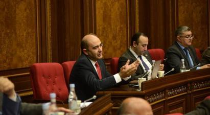 Արտակարգ դրության պայմաններում ԱԺ նիստ չանցկացնելու Մարուքյանի առաջարկը չընդունվեց |armenpress.am|