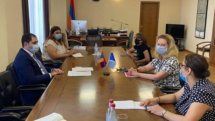 Նախարար Սուրեն Պապիկյանը հրաժեշտի հանդիպում է ունեցել Երևանում Եվրոպայի խորհրդի գրասենյակի ղեկավար Նատալյա Վուտովայի հետ