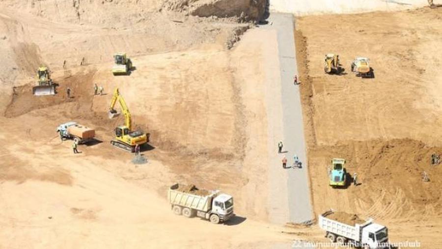 Ջրային կոմիտեին չի գոհացնում Վեդու ջրամբարի շինաշխատանքների տեմպը. առաջարկվում են նոր լուծումներ |armenpress.am|