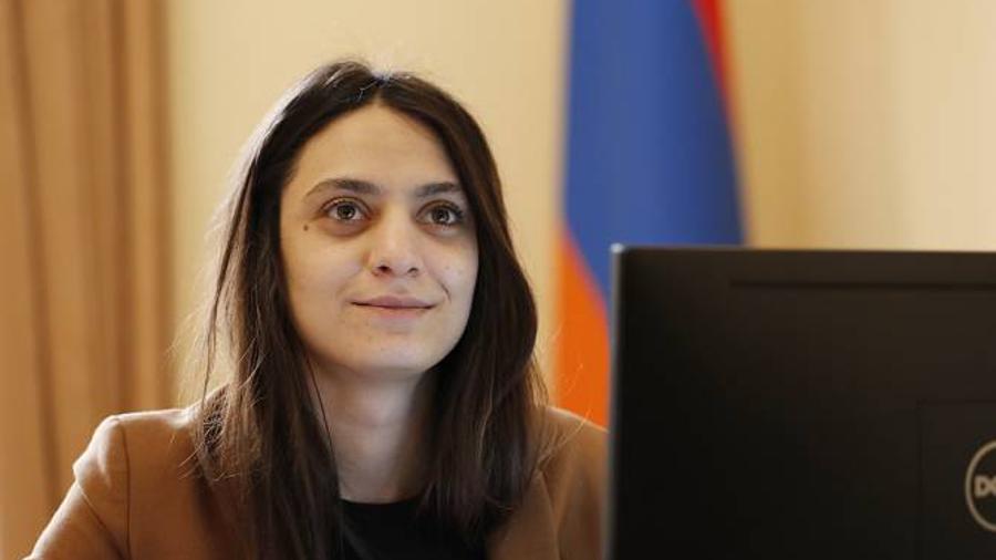 Լուկաշենկոյի հետ հանդիպած պաշտոնյաների լրացուցիչ թեստավորման կարիք չկա. Մանե Գևորգյան

 |armenpress.am|