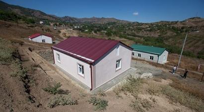 ԱՀ կառավարությունը սեպտեմբերի 1-ից 5 միլիոն դրամ կտրամադրի բնակելի տներ կառուցող երիտասարդ ընտանիքներին