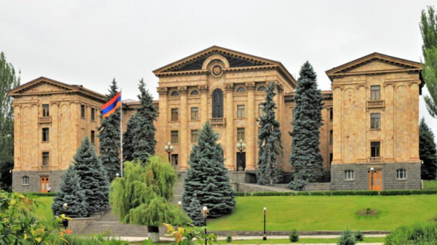 Խորհրդարանը սահմանեց կորոնավիրուսի հաղթահարման քայլերը քննող հանձնաժողովի անդամների թիվը |armenpress.am|