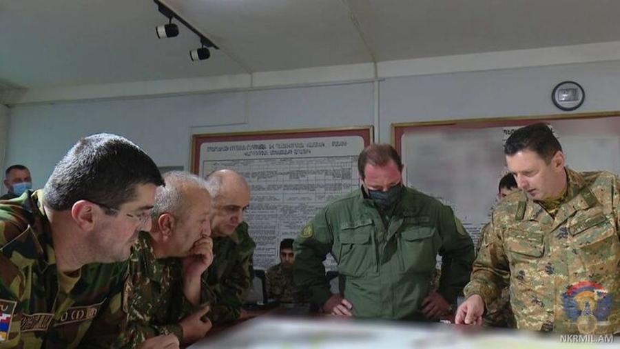 ԱՀ նախագահն ու ՀՀ պաշտպանության նախարարն այցելել են բանակի մարտական կառավարման կենտրոն