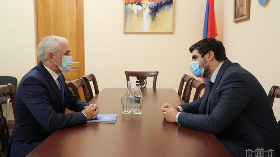 Արման Եղոյանը հանդիպել է Հայաստանում ՄԱԿ-ի մշտական համակարգող Շոմբի Շարփին