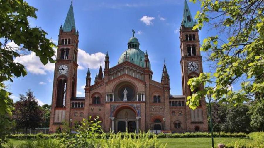 Վիեննայում շուրջ 50 իսլամիստ հարձակվել է կաթոլիկ եկեղեցու վրա |armenpress.am|