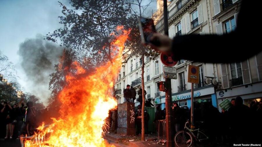 Ֆրանսիայում բողոքի ցույցերը վերածվել են ոստիկանների հետ բախումների |azatutyun.am|