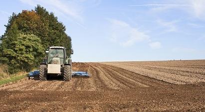 ԱԺ հանձնաժողովը հավանություն տվեց գյուղատնտեսական նշանակության հողերին առնչվող օրինագծին |armenpress.am|