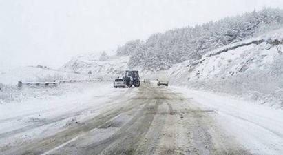 Ապարանի և Արագածի տարածաշրջաններում ձյուն է տեղում, Ստեփանծմինդա-Լարսը բաց է բոլոր տիպի տրանսպորտային միջոցների համար
