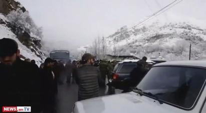 Սյունիքի մարզում քաղաքացիները ճանապարհ են փակել |news.am|