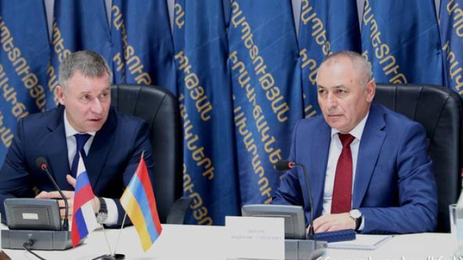 Հայաստանի և Ռուսաստանի ԱԻ նախարարները քննարկել են Արցախում իրականացվող մարդասիրական ծրագրերի ընթացքը