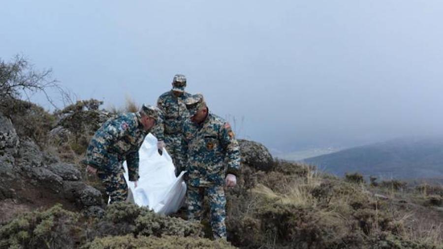 Հադրութի, Ջաբրայիլի և Ֆիզուլու հատվածներում հայտնաբերվել է 14 զինծառայողի աճյուն

 |armenpress.am|