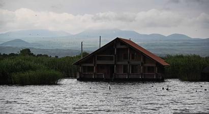 Բնության հատուկ պահպանվող տարածքներն ապօրինի տասնյակ տաղավարներից են ազատվել. նախարարությունը կլինի ավելի բծախնդիր |armenpress.am|