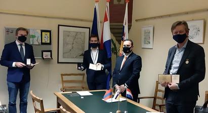 Նիդեռլանդների խորհրդարանի պատգամավորներին հանձնվեցին Հայաստանի Ազգային ժողովի պարգևները
