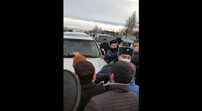 Վազգեն Մանուկյանի մարզային այցելության ժամանակ շիրակցիները փակել են Գյումրի-Երևան ավտոճանապարհը
 |1lurer.am|