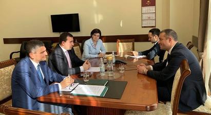 Էկոնոմիկայի նախարարն այցելել է Հայաստանի զարգացման և ներդրումների կորպորացիա
