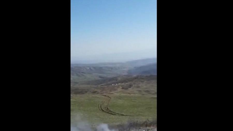 Ապացույց, որ ադրբեջանական զինծառայողները Սյունիքի գյուղերի հարևանությամբ կրակում են խոշոր տրամաչափի զինատեսակներից. Ա. Թաթոյանը տեսանյութ է հրապարակել