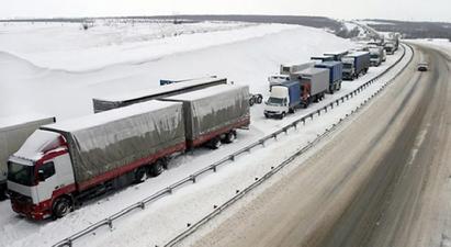 Լարսը փակ է բոլոր տիպի տրանսպորտային միջոցների համար․ ռուսական կողմում կա մոտ 550 կուտակված բեռնատար
