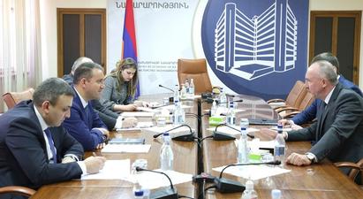 ՀՀ էկոնոմիկայի նախարարն ու Բելառուսի դեսպանը քննարկել են հայ-բելառուսական համագործակցության հեռանկարները
