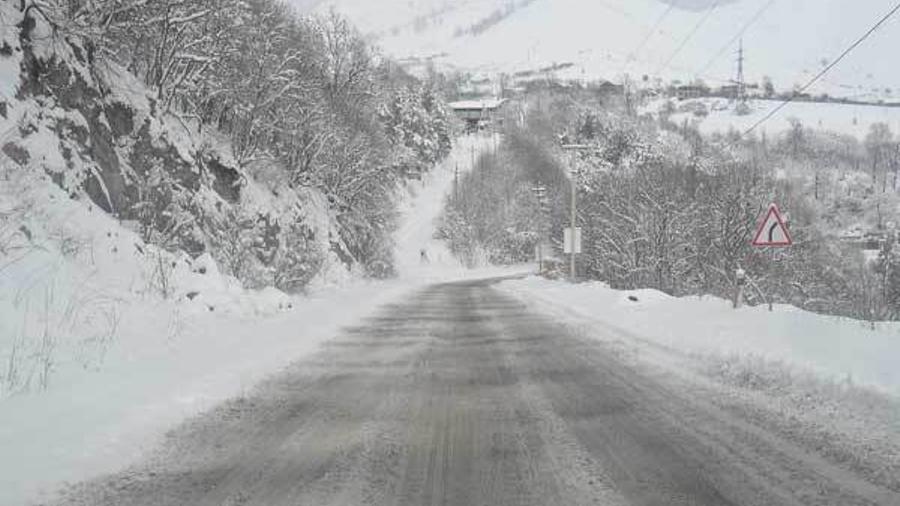 ՀՀ մի քանի մարզում ձյուն է տեղում, Սյունիքի մարզի ավտոճանապարհներին մերկասառույց է