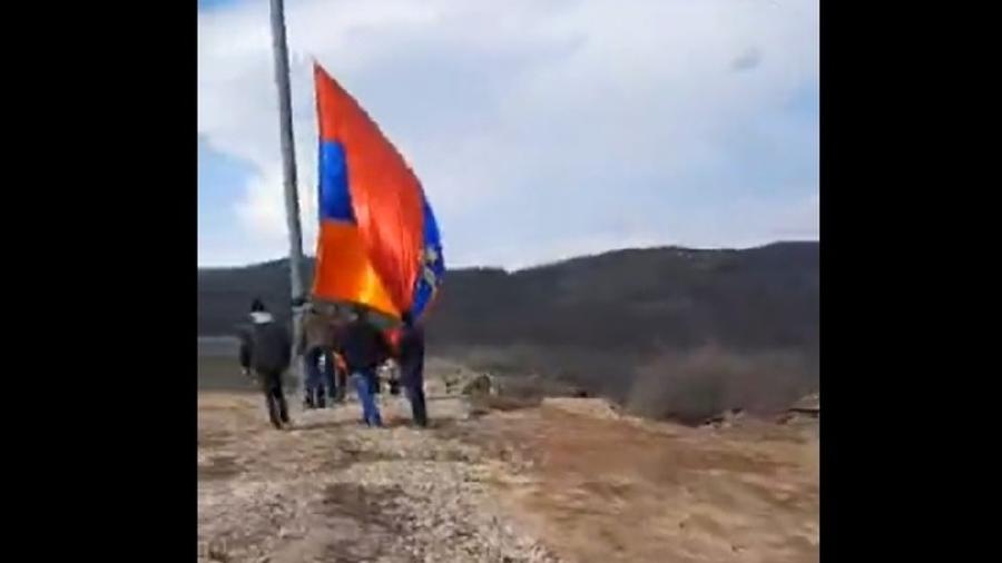 Շուռնուխում հանդիսավոր կերպով բարձրացվում է 30 մետրանոց հայկական դրոշը
