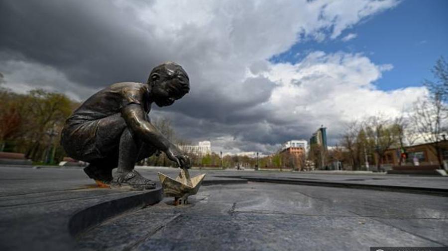 «Երևանի 2800-ամյակի» անվան այգուց գողացել են նավակով տղայի բրոնզե արձանը |armenpress.am|