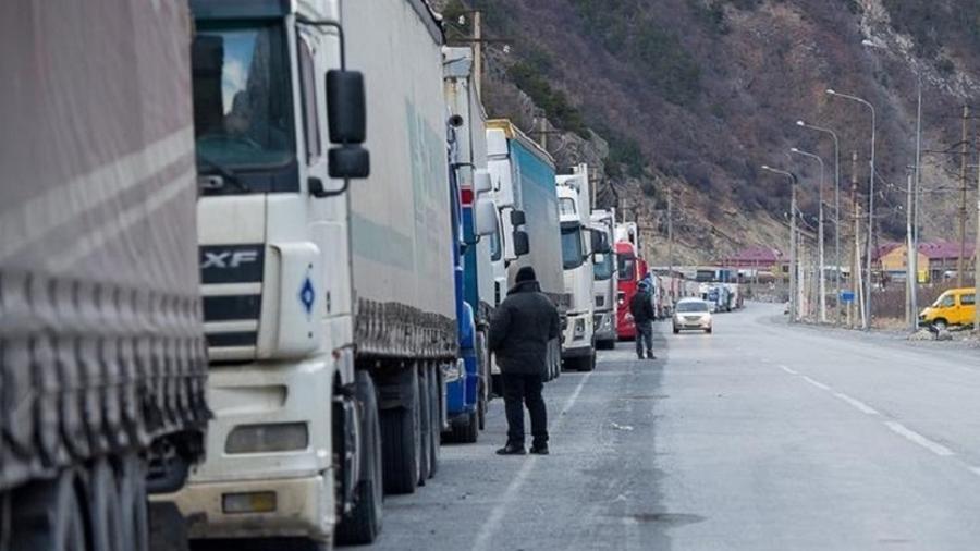 Ստեփանծմինդա-Լարս ավտոճանապարհը բաց է, ռուսական կողմում կուտակված է մոտ 400 բեռնատար
