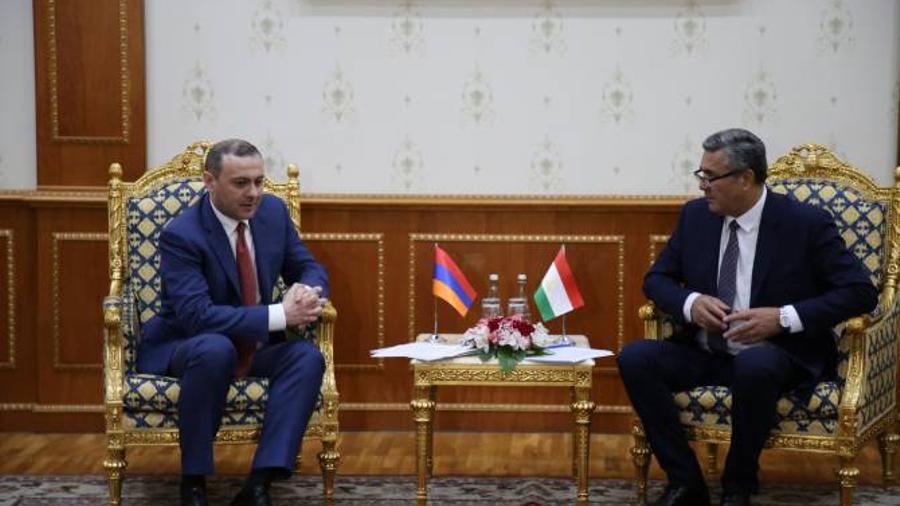 Հայաստանի ԱԽ քարտուղարը Տաջիկստանի գործընկերոջը ներկայացրել է հայ-ադրբեջանական սահմանին առկա իրավիճակը