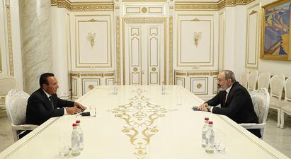 Նիկոլ Փաշինյանը հանդիպել է ՍԴՀԿ կենտրոնական վարչության ատենապետ Սեդրակ Աճեմյանին