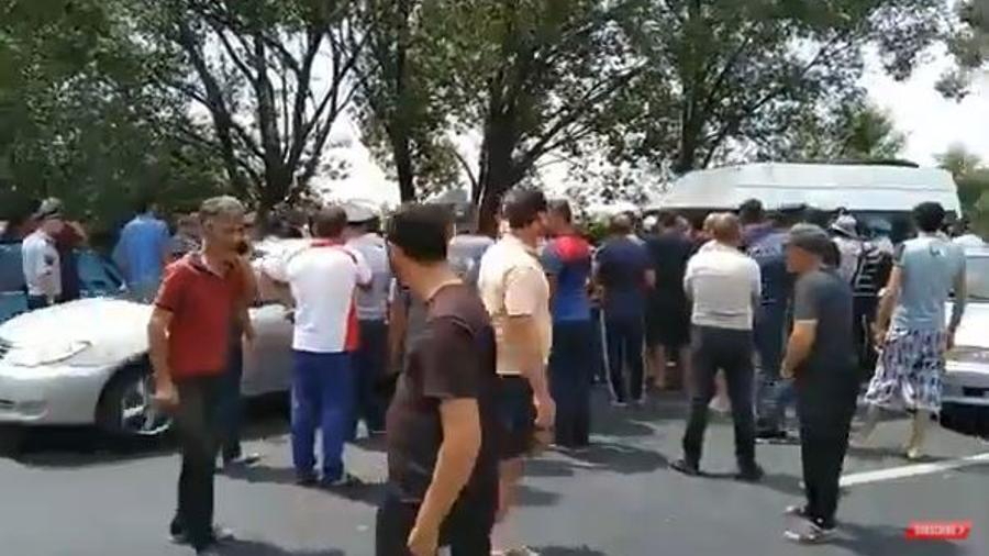 Բողոքի ակցիա Երևան-Արմավիր ավտոճանապարհին. գյուղացիները ոռոգման ջուր են պահանջում |factor.am|