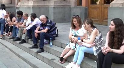 Անհետ կորածների ծնողները Նիկոլ Փաշինյանի հետ հանդիպում են պահանջում |armenpress.am|