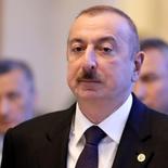 ՌԴ նախագահի մամուլի խոսնակ Դմիտրի Պեսկովը հայտնել է, որ նախապատրաստվում է Ադրբեջանի նախագահ Իլհամ Ալիևի այցը Մոսկվա: «Դա աշխատանքային այց է: Ենթադրվում է, որ դիրքորոշումների հստակեցում տեղի կունենա»,- ընդգծել է Պեսկովը` պատասխանելով հարցին, թե արդյոք նախատեսվում է որևէ փաստաթղթի ստորագրում այցի շրջանակում: |tert.am|