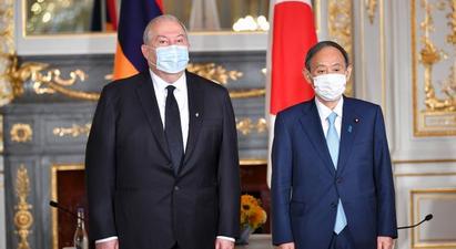 Հայաստանը ցանկանում է Ճապոնիայի հետ հարաբերություններին նոր որակ հաղորդել․ Արմեն Սարգսյանը հանդիպել է Ճապոնիայի վարչապետ Սուգա Յոշիհիդեի հետ