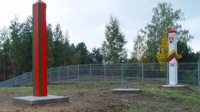 Լիտվան Բելառուսի հետ սահմանին կկառուցի փշալարերով պատված 4 մետրանոց պատ |armenpress.am|
 
