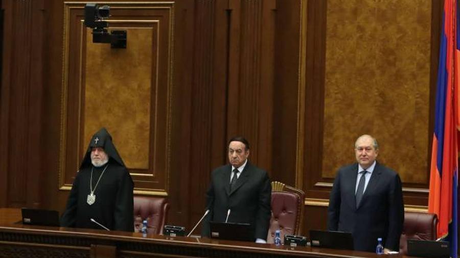 Առաջնայինը հայ ժողովրդի անվտանգությունն է. Կնյազ Հասանովն ԱԺ նիստը բացեց միասնականության կոչով |armenpress.am|