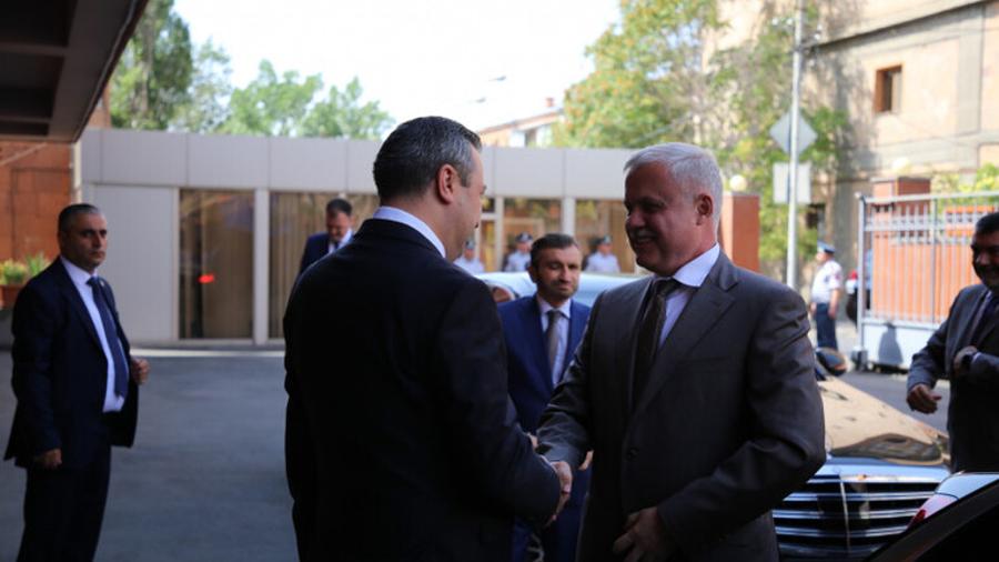 ՀԱՊԿ գլխավոր քարտուղարն ԱԽ գրասենյակի ղեկավարի հետ քննարկել է հայ-ադրբեջանական սահմանին տիրող իրավիճակը