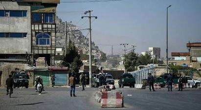 Քաբուլում հարյուրավոր աֆղաններ հավաքվել են օտարերկրյա դեսպանատների մոտ |armenpress.am|

