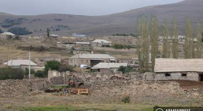 Երեկ հակառակորդը կրակել է Կութ գյուղի վրա․ վնասվել են տների տանիքները |armenpress.am|