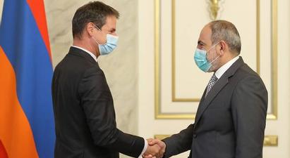 ՀՀ վարչապետը հրաժեշտի հանդիպում է ունեցել Ֆրանսիայի դեսպան Ժոնաթան Լաքոթի հետ