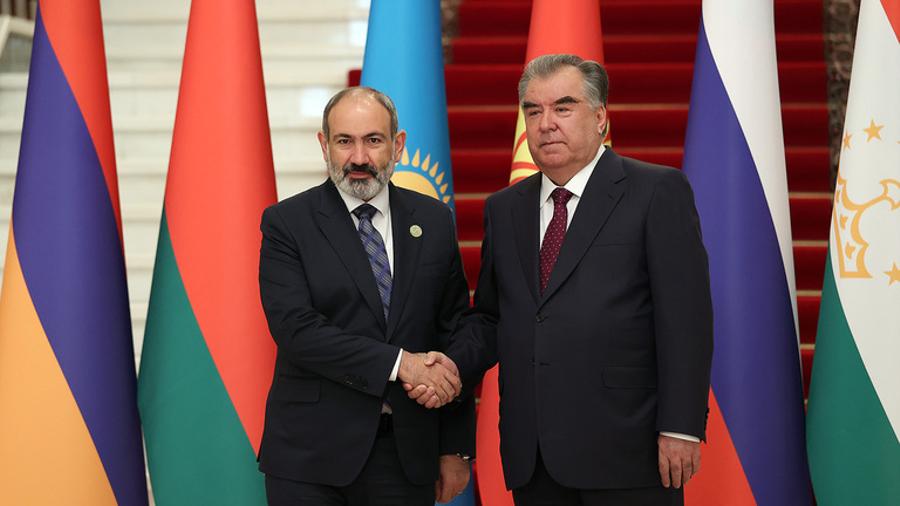 Nikol Pashinyan, Emomali Rahmon meеt in Dushanbe
