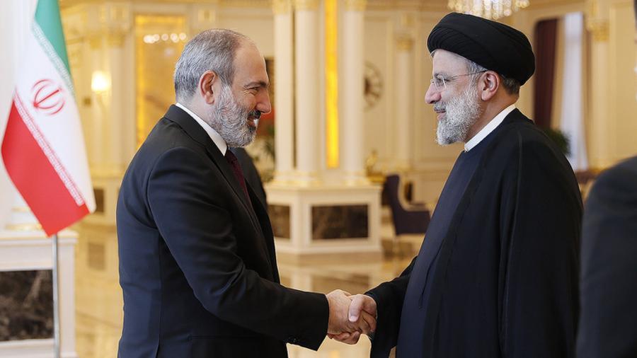 Armenian PM, Iranian President meet in Dushanbe
