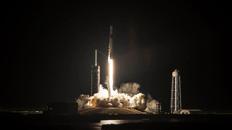 SpaceX-ն առաջին անգամ զբոսաշրջիկներ էր ուղարկել տիեզերք. նրանք բարեհաջող վերադարձել են |hetq.am|