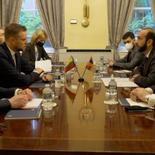 On September 22, Minister of Foreign Affairs of Armenia Ararat Mirzoyan, currently in New York in order to participate in the 76th Session of the UN General Assembly, met with Minister of Foreign Affairs of Lithuania Gabrielius Landsbergis. The interlocutors commended the positive dynamics in the relations between Armenia and Lithuania, and reiterated their readiness to deepen the existing cooperation through high-level dialogue. [RA MFA]