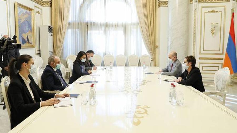 PM Pashinyan, Ambassador of France discuss bilateral agenda
