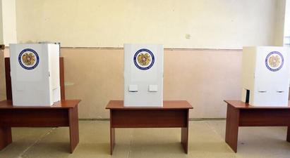 Առավոտյան ժամը 8.00-ին բացվել են 984 ընտրական տեղամասերը և ընդունել առաջին ընտրողներին. ԿԸՀ